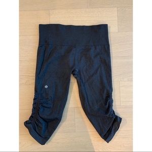 Lululemon In The Flow cropped legging